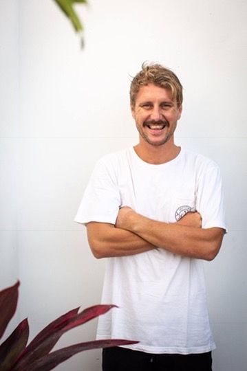 Rory portrait, white tee