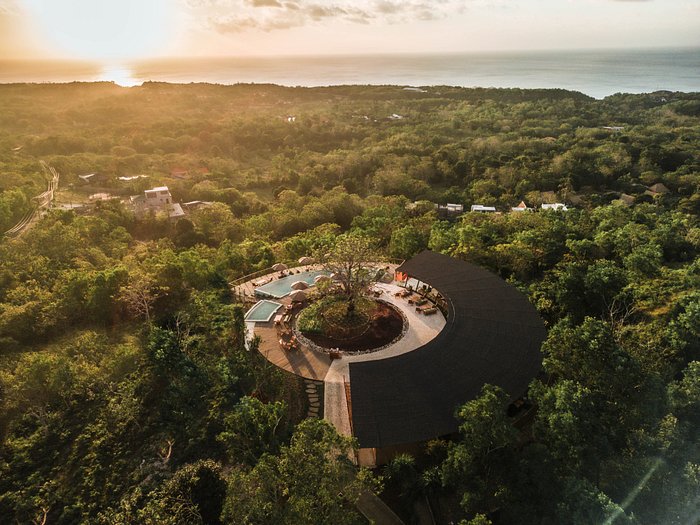 Aerial view of the Uluwatu clifftop retreat villa
